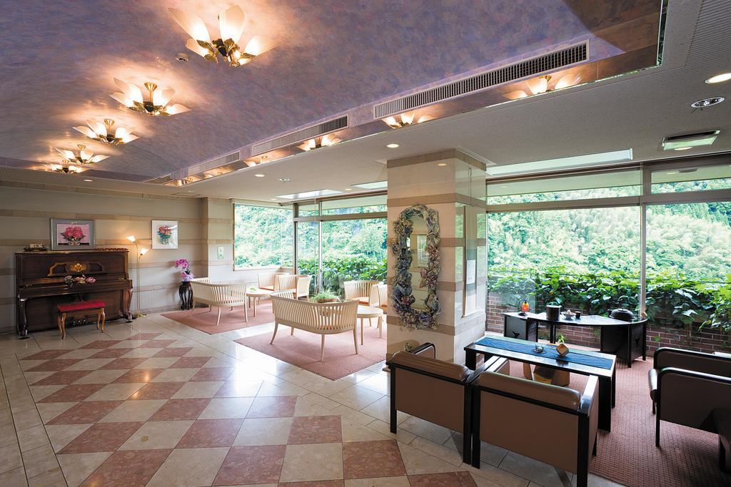 Shinshiyo Hotel Hita Buitenkant foto
