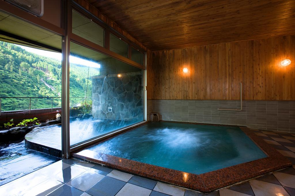 Shinshiyo Hotel Hita Buitenkant foto