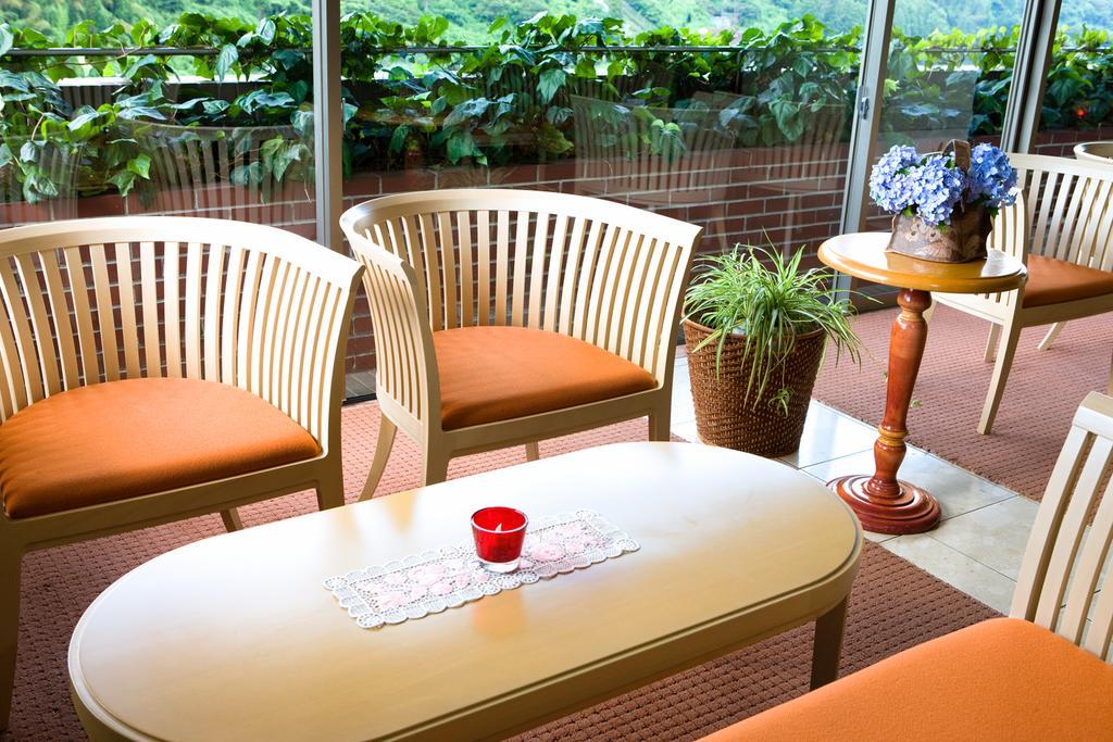Shinshiyo Hotel Hita Buitenkant foto