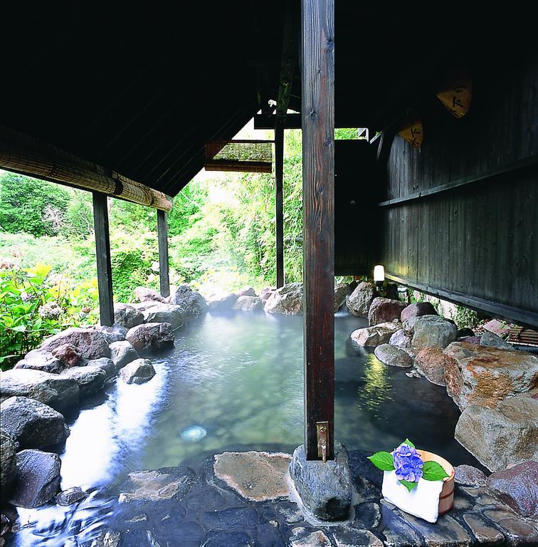 Shinshiyo Hotel Hita Buitenkant foto