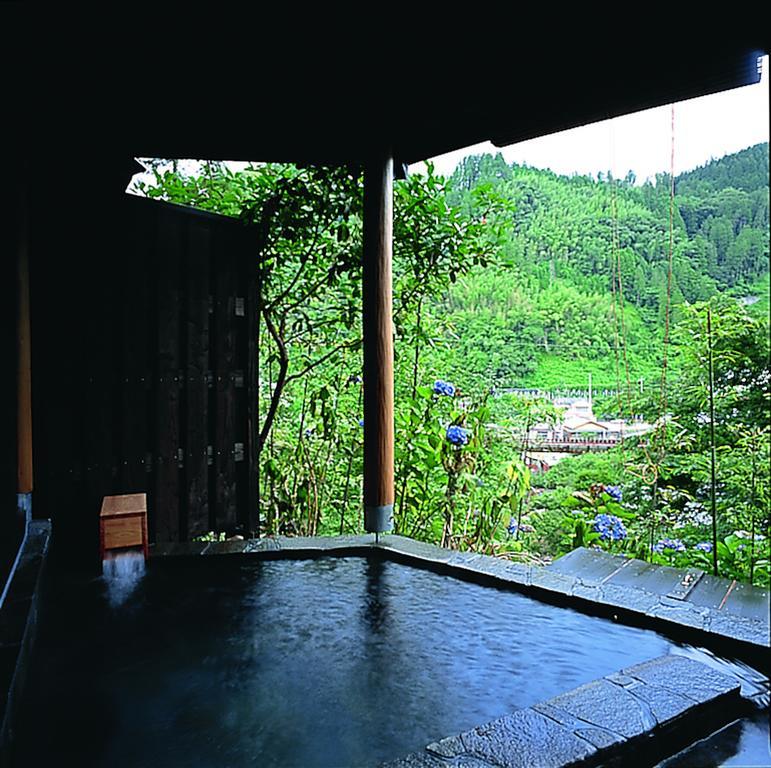 Shinshiyo Hotel Hita Buitenkant foto